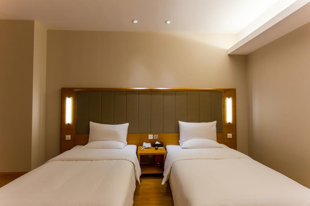 Ji Hotel Wuhan Guanggu Plaza Zimmer foto