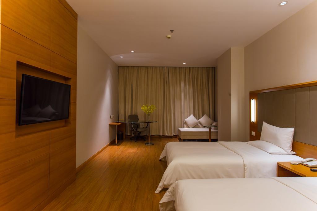 Ji Hotel Wuhan Guanggu Plaza Zimmer foto